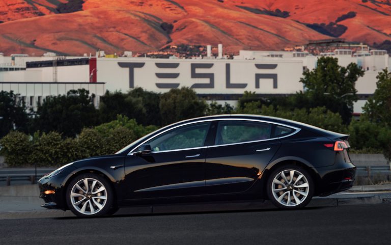 Открыт ряд заказов Tesla Model 3 Standard Plus в Европе и Китае 3