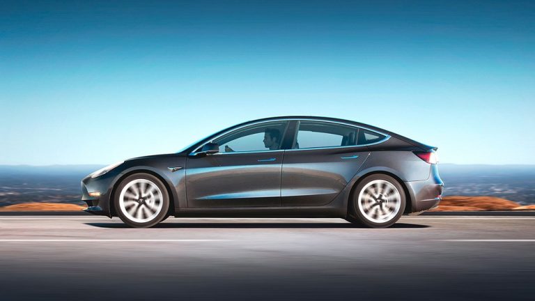 Журнал Consumer Reports не рекомендует Tesla Model 3 4