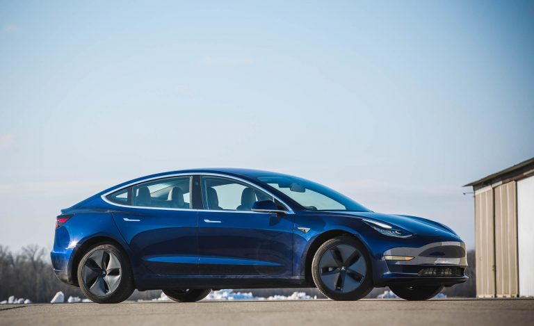 Tesla Model 3 получает отличную оценку за предотвращение фронтовых аварий 1